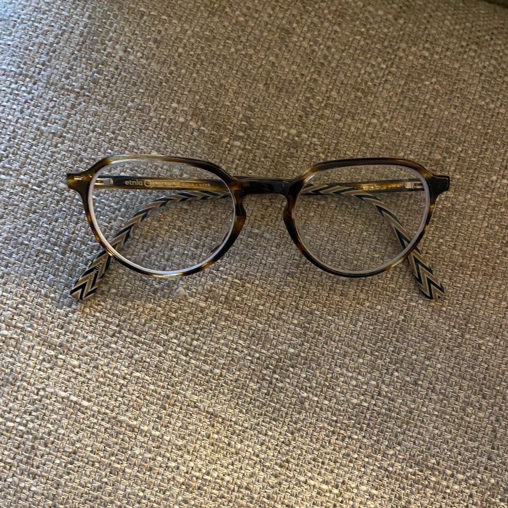 Etnia Barcelona “isola” keyhole tortoiseshell frame